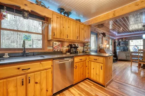 Kitchen - 520 Farmer Dr, Murphy, NC 28906 photo 7 of 7
