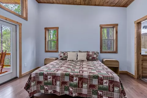 Bedroom - 73 Oak Branch Dr, Murphy, NC 28906 photo 2 of 10