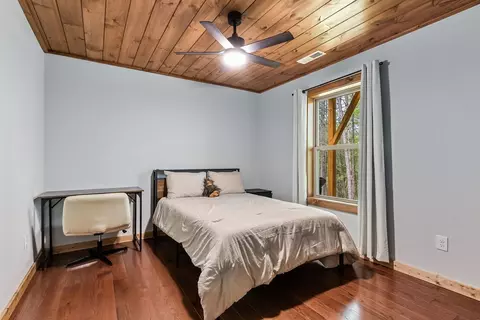 Bedroom - 73 Oak Branch Dr, Murphy, NC 28906 photo 7 of 10