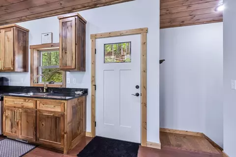 Entry Way - 73 Oak Branch Dr, Murphy, NC 28906 photo 5 of 11