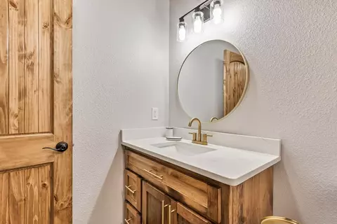Bath - 73 Oak Branch Dr, Murphy, NC 28906 photo 8 of 8