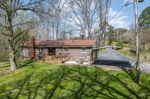 Exterior - 1266 Ford Rd, Warne, NC 28909 photo 7 of 11