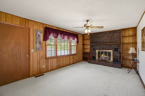 Living - 1266 Ford Rd, Warne, NC 28909 photo 3 of 5