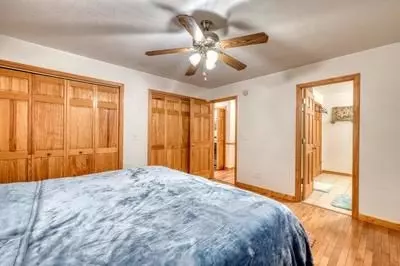 Bedroom - 694 Hilltop Rd, Murphy, NC 28906 photo 2 of 5