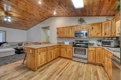 Kitchen - 694 Hilltop Rd, Murphy, NC 28906 photo 3 of 4