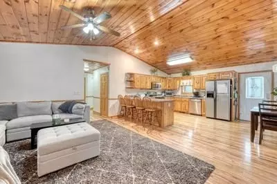 Entry Way - 694 Hilltop Rd, Murphy, NC 28906 photo 1 of 1