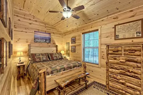 Bedroom - 29 Carrolls Rdg, Murphy, NC 28906 photo 1 of 6