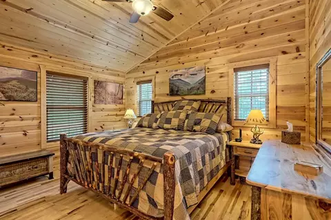 Bedroom - 29 Carrolls Rdg, Murphy, NC 28906 photo 3 of 6