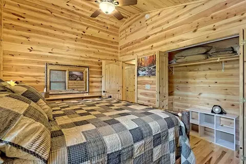 Bedroom - 29 Carrolls Rdg, Murphy, NC 28906 photo 6 of 6