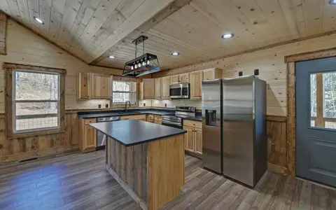 Kitchen - 313 Burger Rd, Murphy, NC 28906 photo 5 of 5