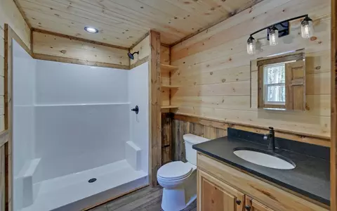 Bath - 313 Burger Rd, Murphy, NC 28906 photo 2 of 4