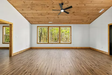 Living - 342 Hunter Rdg, Murphy, NC 28906 photo 5 of 11