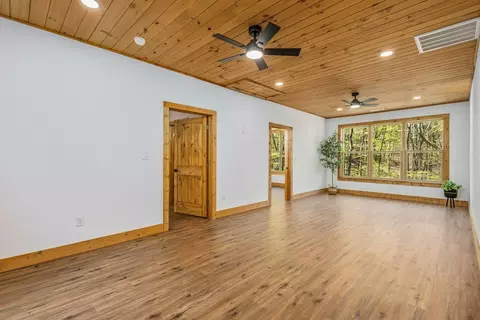 Living - 342 Hunter Rdg, Murphy, NC 28906 photo 11 of 11