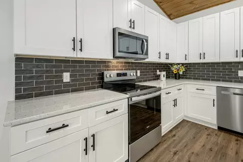 Kitchen - 342 Hunter Rdg, Murphy, NC 28906 photo 2 of 4