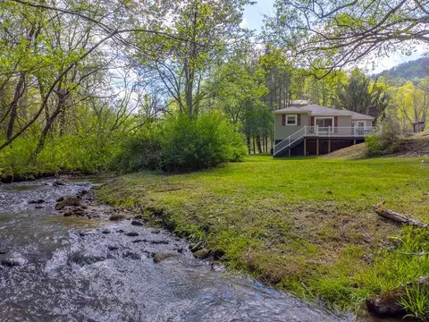 1303 Atoah Rd, Robbinsville, NC 28771