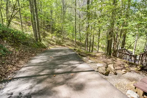 Exterior - 377 Ed Graves Rd, Murphy, NC 28906 photo 8 of 13