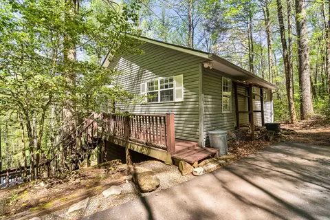 Exterior - 377 Ed Graves Rd, Murphy, NC 28906 photo 7 of 13