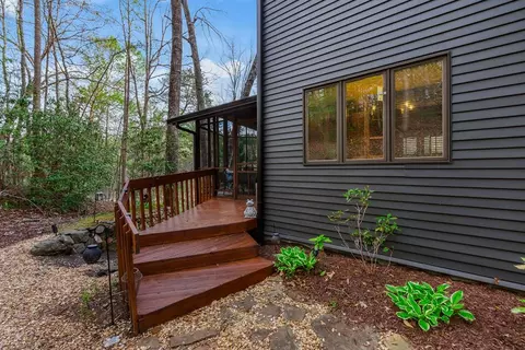 Exterior - 899 Lonesome Pine Rd, Murphy, NC 28906 photo 2 of 27
