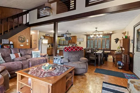 Living - 899 Lonesome Pine Rd, Murphy, NC 28906 photo 4 of 5