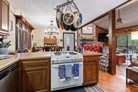 Kitchen - 899 Lonesome Pine Rd, Murphy, NC 28906 photo 3 of 4