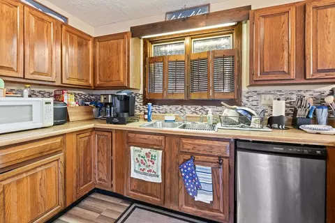Kitchen - 899 Lonesome Pine Rd, Murphy, NC 28906 photo 2 of 4