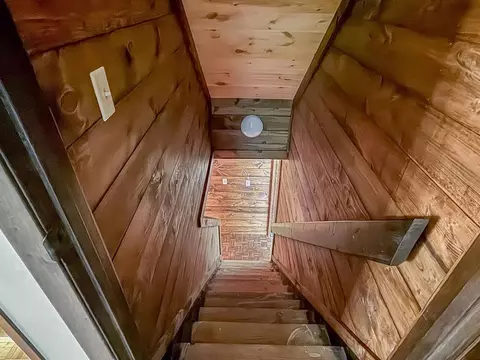 Entry Way - 899 Lonesome Pine Rd, Murphy, NC 28906 photo 7 of 8