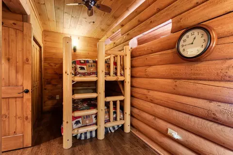 Bedroom - 415 Kestrel Ridge Cir, Murphy, NC 28906 photo 10 of 10