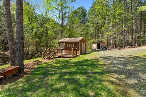Exterior - 415 Kestrel Ridge Cir, Murphy, NC 28906 photo 10 of 15