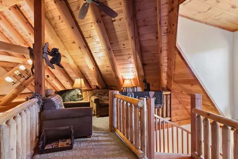 Entry Way - 415 Kestrel Ridge Cir, Murphy, NC 28906 photo 7 of 11