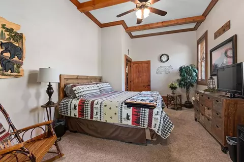 Bedroom - 415 Kestrel Ridge Cir, Murphy, NC 28906 photo 7 of 10