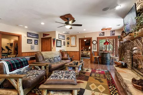Living - 415 Kestrel Ridge Cir, Murphy, NC 28906 photo 7 of 8