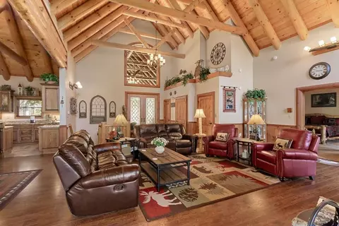 Living - 415 Kestrel Ridge Cir, Murphy, NC 28906 photo 3 of 8