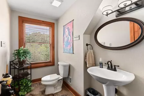 Bath - 415 Kestrel Ridge Cir, Murphy, NC 28906 photo 8 of 10