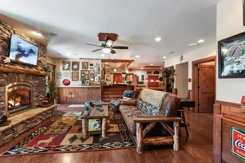 Living - 415 Kestrel Ridge Cir, Murphy, NC 28906 photo 8 of 8