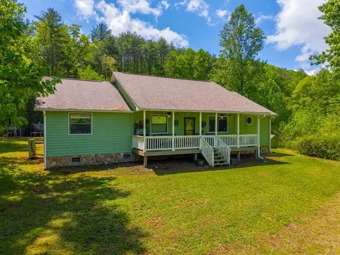 1364 Atoah Rd, Robbinsville, NC 28771