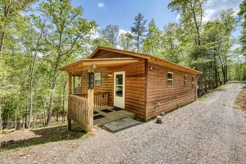 Exterior - 100 Fern Cove Ln, Murphy, NC 28906 photo 3 of 11