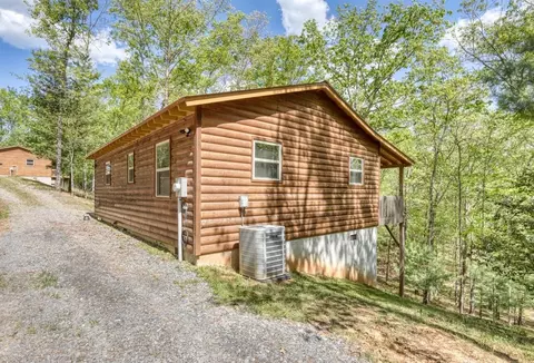 Exterior - 100 Fern Cove Ln, Murphy, NC 28906 photo 6 of 11