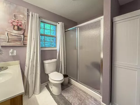 Bath - 89 Box Turtle Ln, Murphy, NC 28906 photo 1 of 4