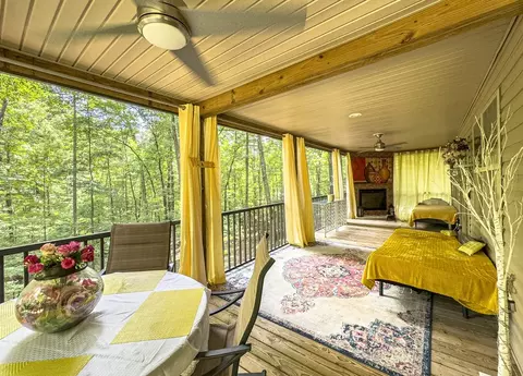 Exterior - 89 Box Turtle Ln, Murphy, NC 28906 photo 2 of 13