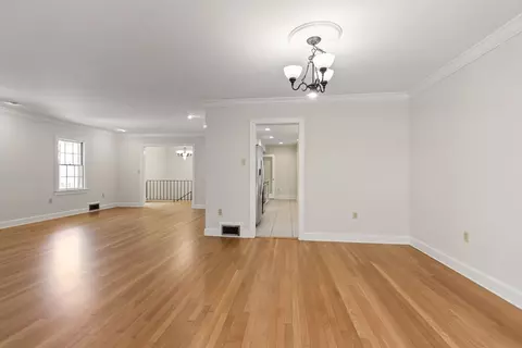 Living - 27 Bayless St, Murphy, NC 28906 photo 6 of 13