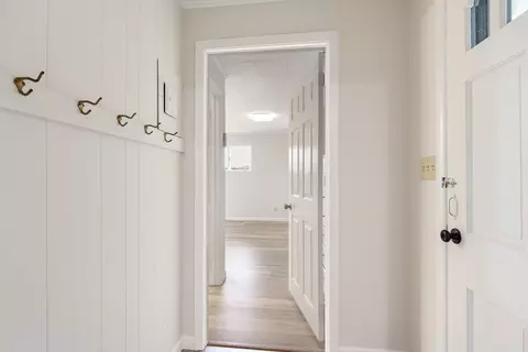 Entry Way - 27 Bayless St, Murphy, NC 28906 photo 21 of 24