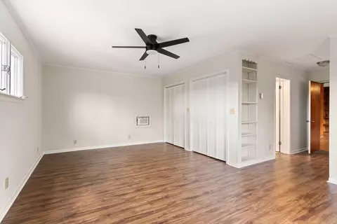 Living - 27 Bayless St, Murphy, NC 28906 photo 8 of 13
