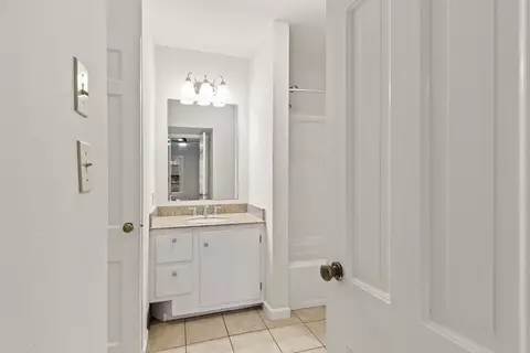 Bath - 27 Bayless St, Murphy, NC 28906 photo 1 of 14