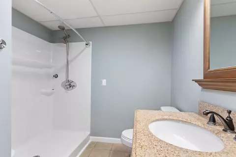 Bath - 27 Bayless St, Murphy, NC 28906 photo 9 of 14