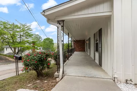 Exterior - 27 Bayless St, Murphy, NC 28906 photo 5 of 14