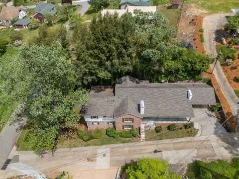 View/Area - 27 Bayless St, Murphy, NC 28906 photo 2 of 3