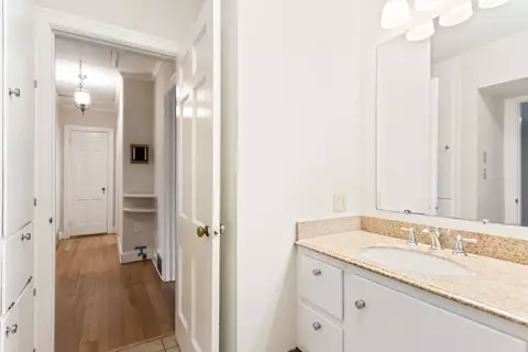 Entry Way - 27 Bayless St, Murphy, NC 28906 photo 5 of 24