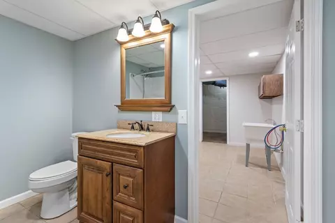 Bath - 27 Bayless St, Murphy, NC 28906 photo 8 of 14
