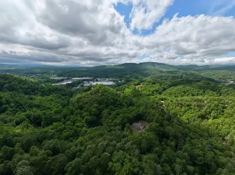 View/Area - 847 Deer Hill Rd, Murphy, NC 28906 photo 3 of 5