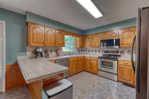 Kitchen - 847 Deer Hill Rd, Murphy, NC 28906 photo 1 of 4